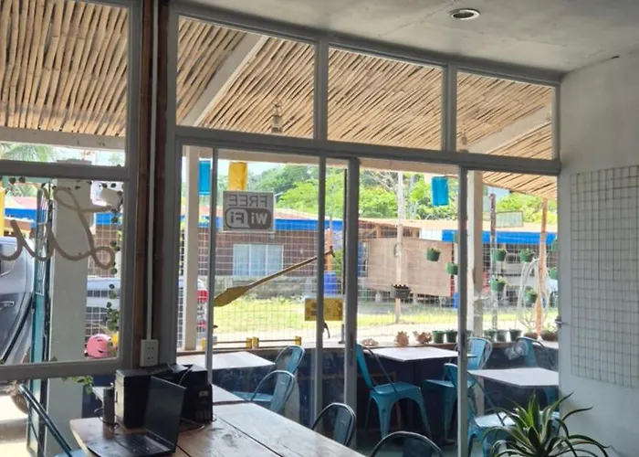 Lucy's Diner Cafe * San Francisco (Cebu)