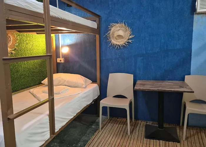 Hostel Lucy's Diner Cafe San Francisco (Cebu)
